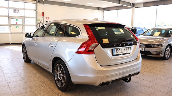 Volvo V60 3 of 17