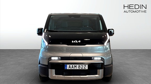 Kia PV5 8 of 18