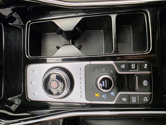 Kia Sorento 25 of 30