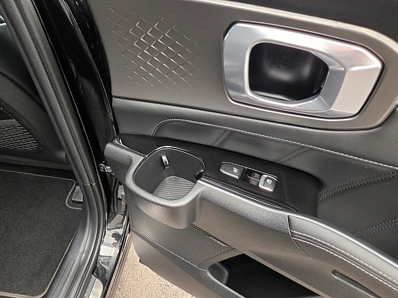 Kia Sorento 14 of 30