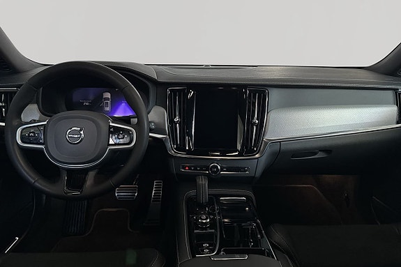 Volvo V90 6 of 25