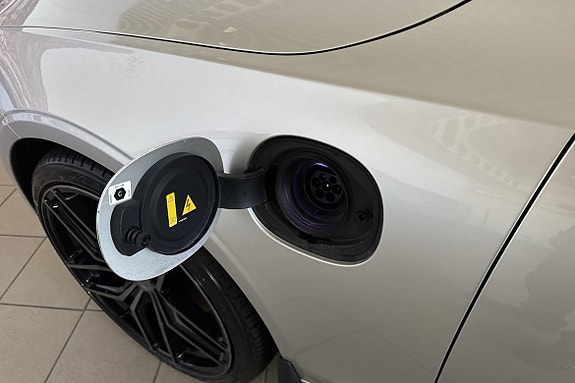Volvo V90 21 of 25