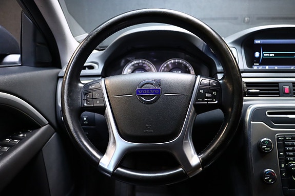 Volvo V70 17 of 25