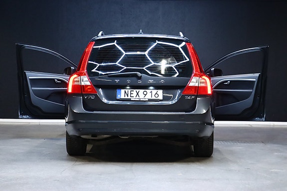 Volvo V70 7 of 25