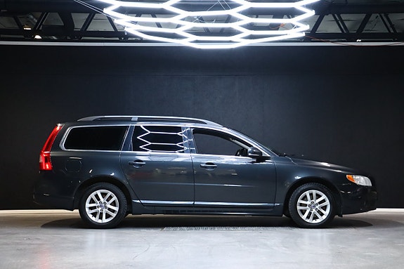Volvo V70 6 of 25