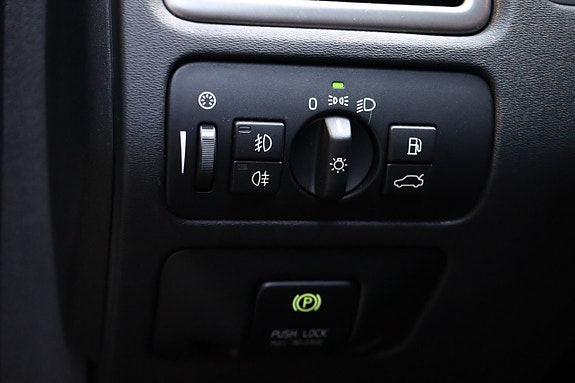 Volvo V70 22 of 25