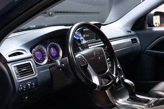 Volvo V70 9 of 25