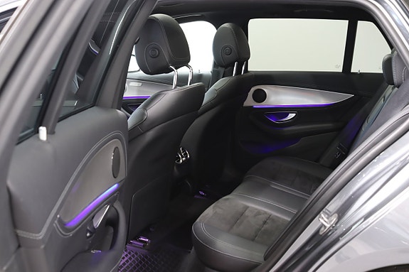Mercedes-Benz E220 11 of 25