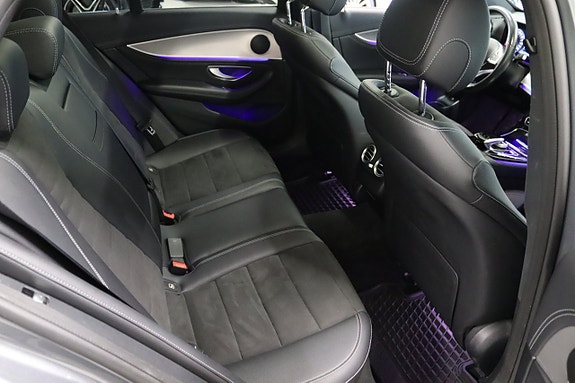 Mercedes-Benz E220 25 of 25