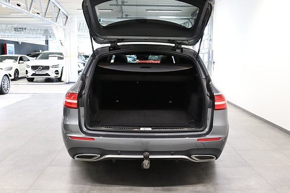 Mercedes-Benz E220 6 of 25