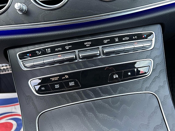 Mercedes-Benz E220 d 13 of 14