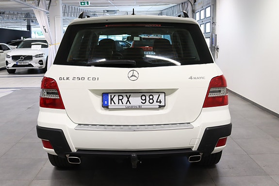 Mercedes-Benz GLK250 5 of 15