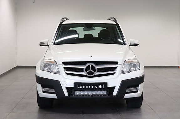 Mercedes-Benz GLK250 2 of 15
