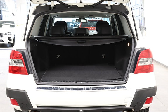 Mercedes-Benz GLK250 6 of 15