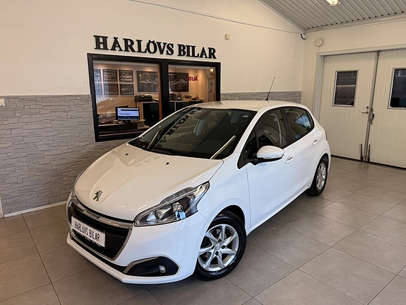 Peugeot 208 10 of 19