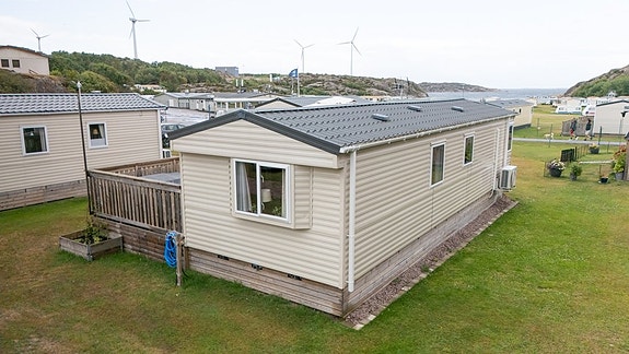 ABI New Hampton inkl plats 107 på populära Siviks Camping - Begagnad villavagn 13 of 21