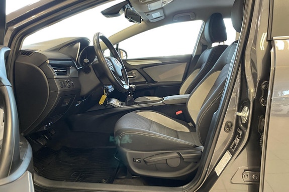 Toyota Avensis 14 of 27