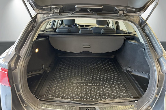 Toyota Avensis 18 of 27