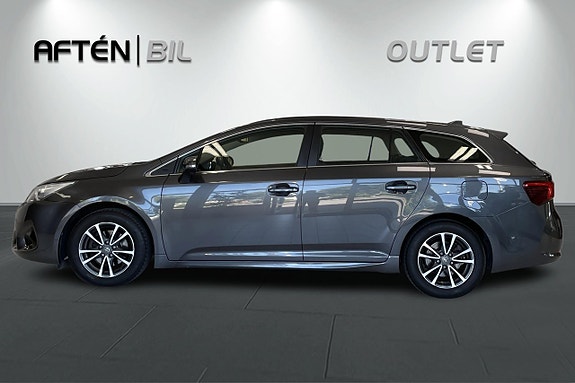 Toyota Avensis 10 of 27
