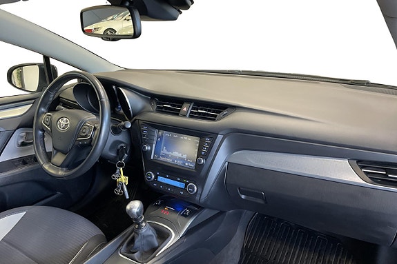 Toyota Avensis 17 of 27
