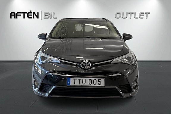 Toyota Avensis 3 of 27