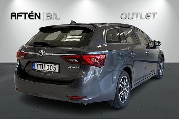 Toyota Avensis 7 of 27