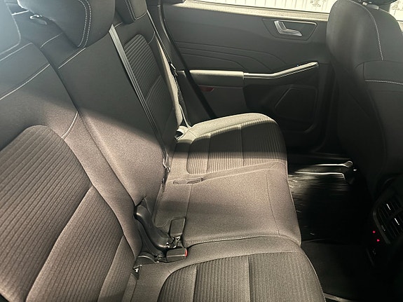 Ford Kuga 11 of 21