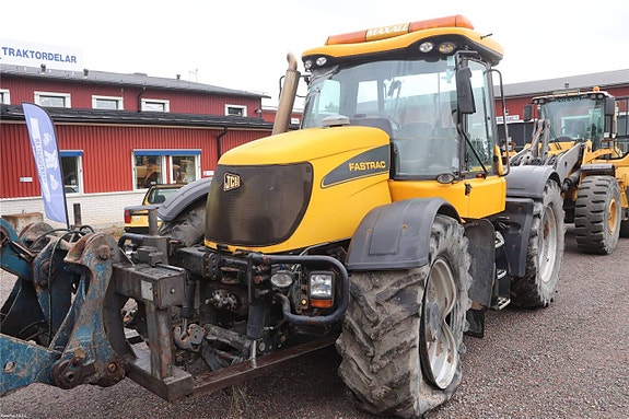 Nu demonteras JCB 3190 Fastrac 2 of 4
