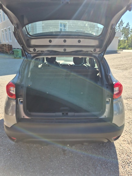 Renault Captur 6 of 9
