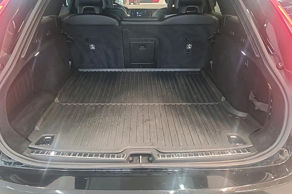 Volvo V90 Cross Country 11 of 11