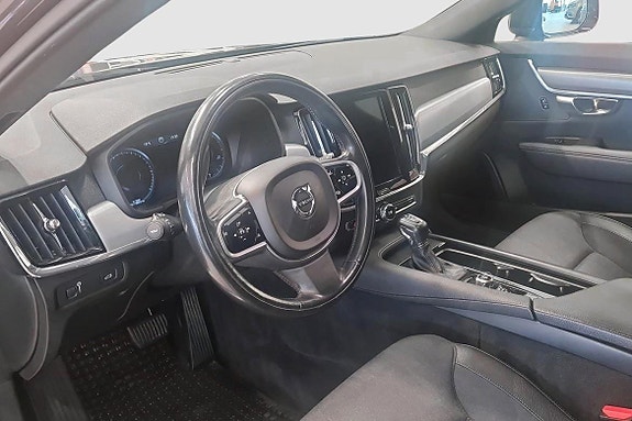 Volvo V90 Cross Country 9 of 11