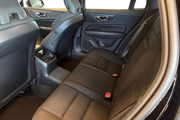 Volvo V60 13 of 26