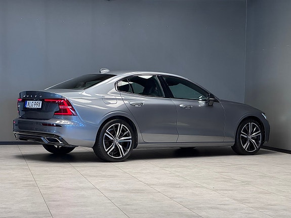 Volvo S60 2 of 19