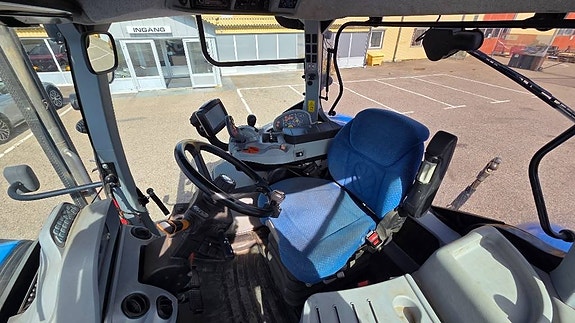 New Holland T7.270 10 of 13