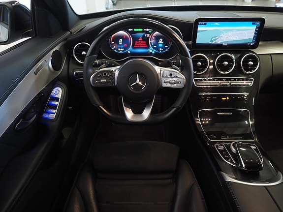 Mercedes-Benz C300 15 of 25