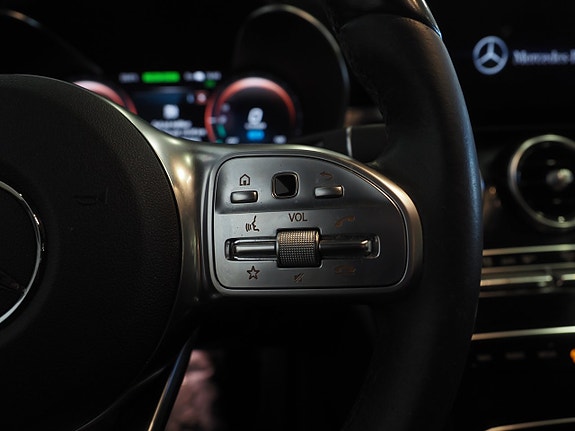 Mercedes-Benz C300 20 of 25