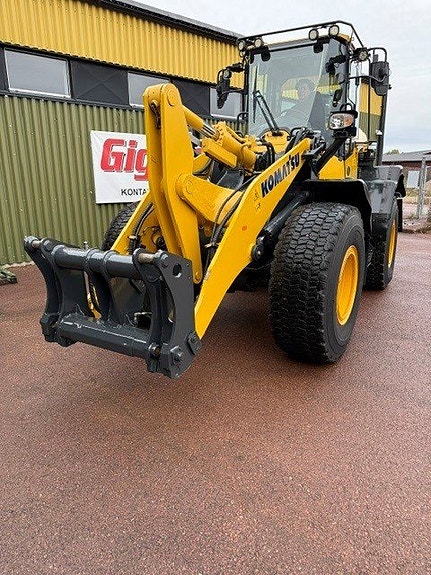 Hjullastare Komatsu WA270-8 3 of 6