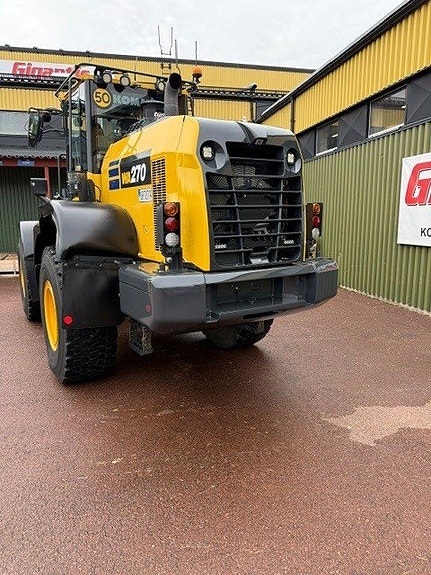 Hjullastare Komatsu WA270-8 2 of 6