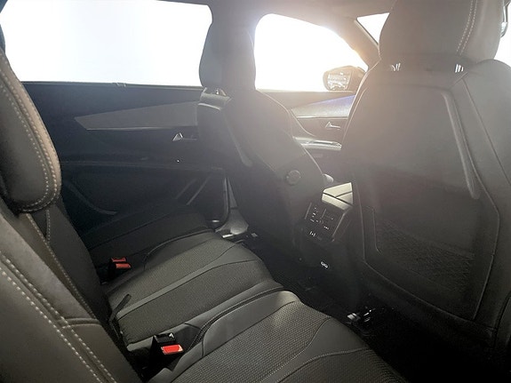 Peugeot 5008 12 of 15