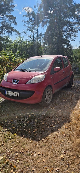 Peugeot 107 2 of 4