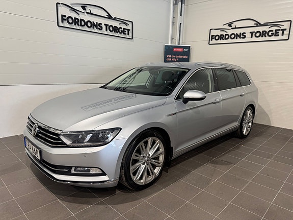 Volkswagen Passat 2 of 19