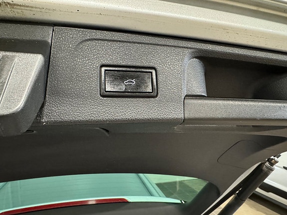 Volkswagen Passat 18 of 19
