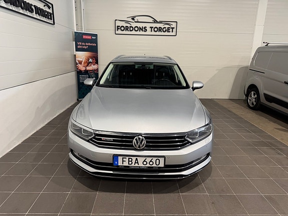 Volkswagen Passat 4 of 19