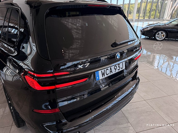 BMW X7 15 of 16