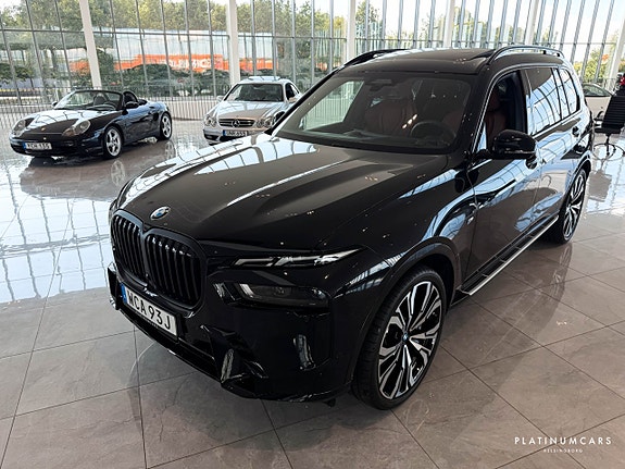 BMW X7 14 of 16