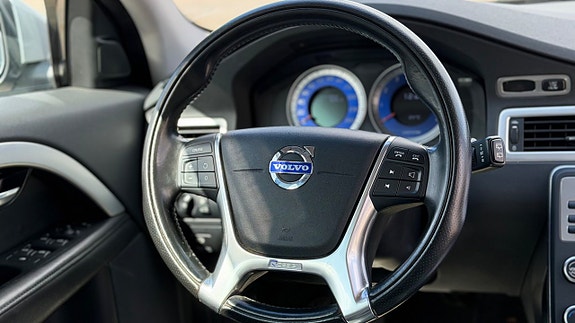 Volvo V70 16 of 16