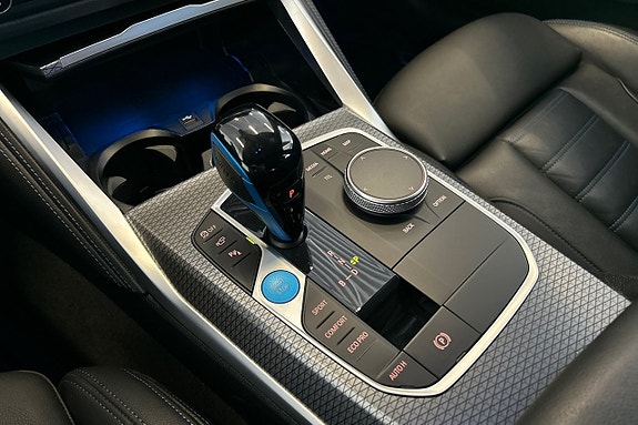 BMW i4 14 of 24