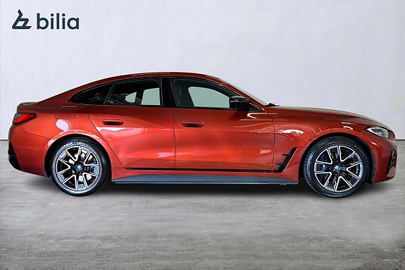 BMW i4 8 of 24