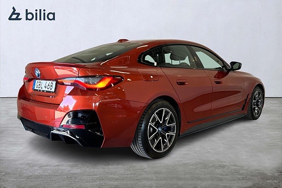 BMW i4 7 of 24