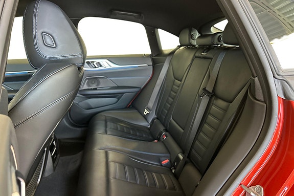 BMW i4 21 of 24